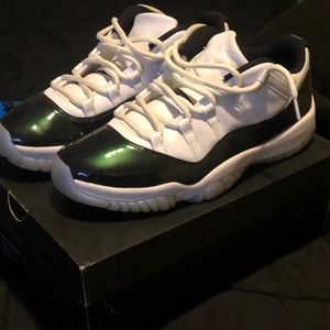 Emerald retro 11s